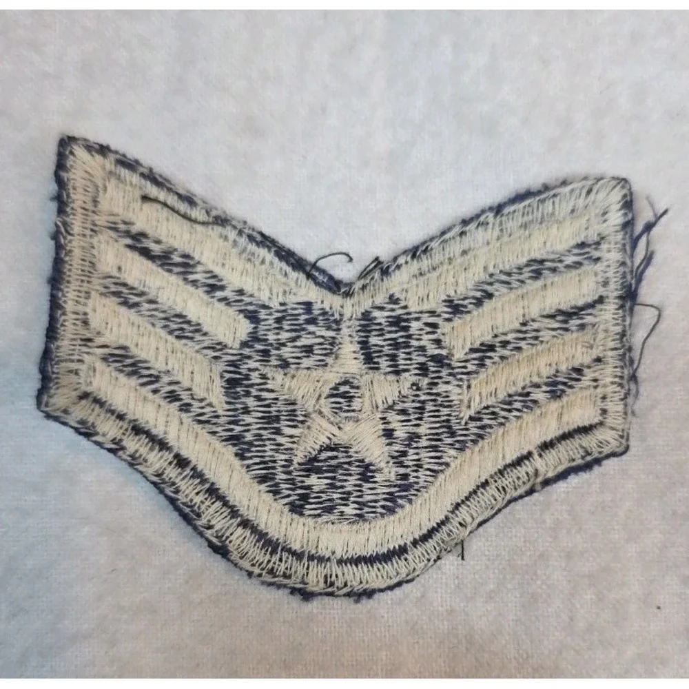 Pair Of US Air Force Staff Sergeant Enlisted Rank Patches USAF INV15119